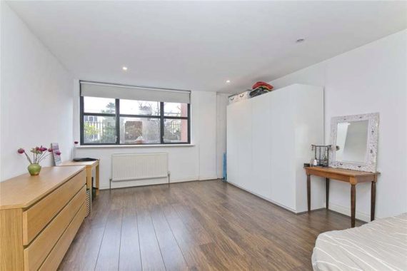1 Bedroom Flat
